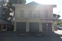 Palazzina in vendita a Pinarella