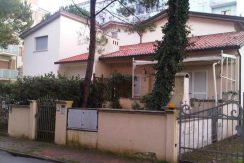Vendesi appartamento indipendente a Milano Marittima