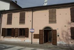 Appartamento al piano terreno in vendita a Pisignano
