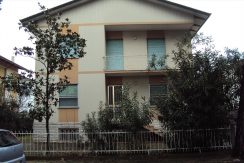 Villa di quattro appartamenti in vendita a Tagliata