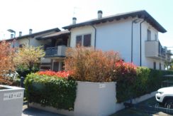 Appartamento con giardino in vendita