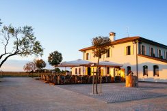 Ristorante e B&B in vendita a Cervia
