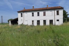 Casolare con terreno a Tagliata