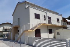 Ampio appartamento nuovo in vendita a Tagliata