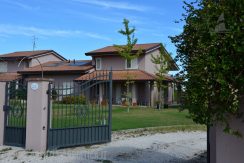 Villa nuova in vendita a Cesena