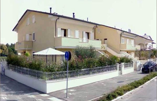 Appartamento indipendente con giardino in vendita a Cervia