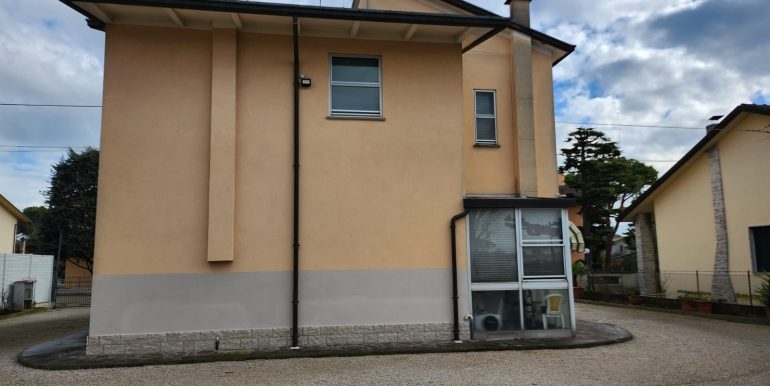 Casa indipendente in vendita a Pisignano