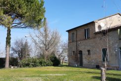 Casolare nella campagna di Cervia