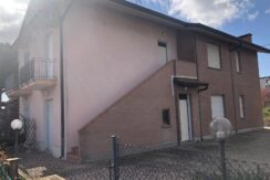 Grande bifamiliare a Montaletto