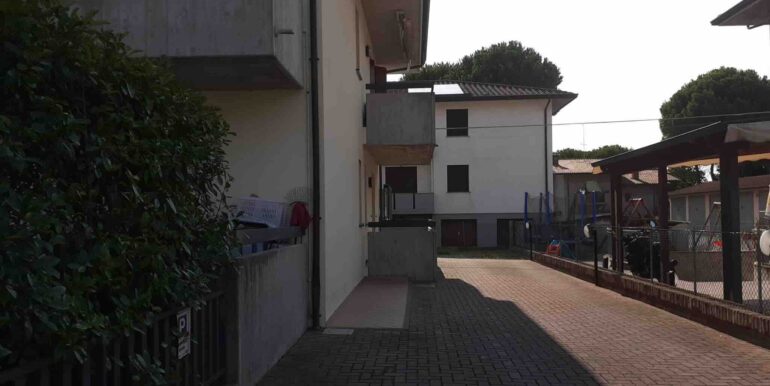 Appartamento al piano terreno a Pisignano
