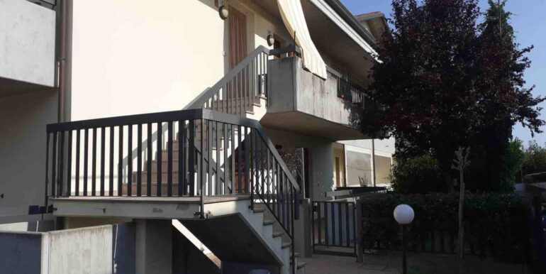 Appartamento al piano terreno a Pisignano