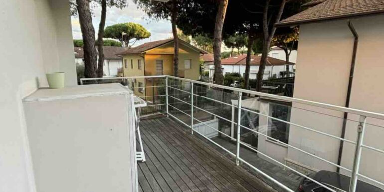 1002095943-4IMG_2834_page-0007