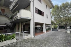 Bilocale con giardino privato
