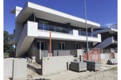 Appartamento nuovo con giardino a Cervia