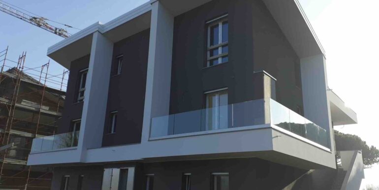 Trilocale con giardino a Cervia