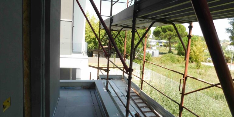 16 balcone dietro
