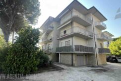 Trilocale ristrutturato a Pinarella