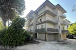Trilocale ristrutturato a Pinarella